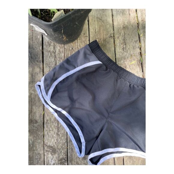 Active by Old Navy Run Shorts Black White Grey Stretch Waist Sz S - Picture 2 of 6